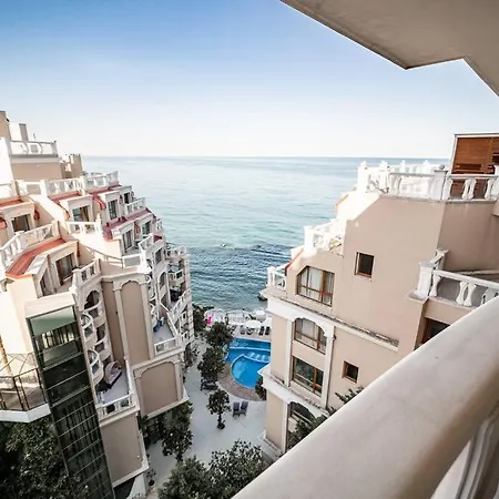 La Mer Luxury 4 Varna